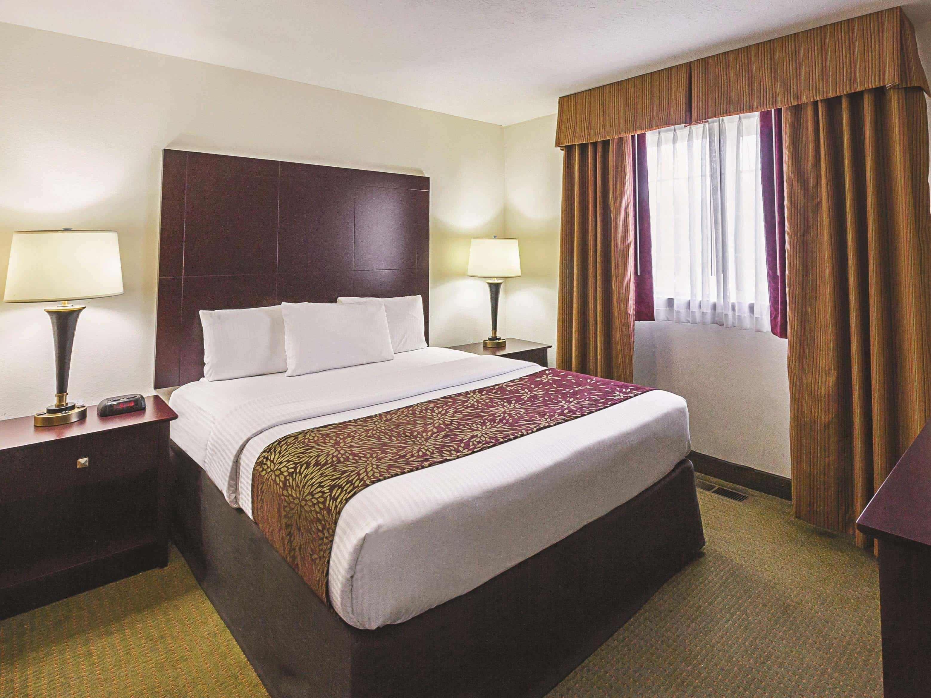 La Quinta By Wyndham Woodburn Hotel Ngoại thất bức ảnh