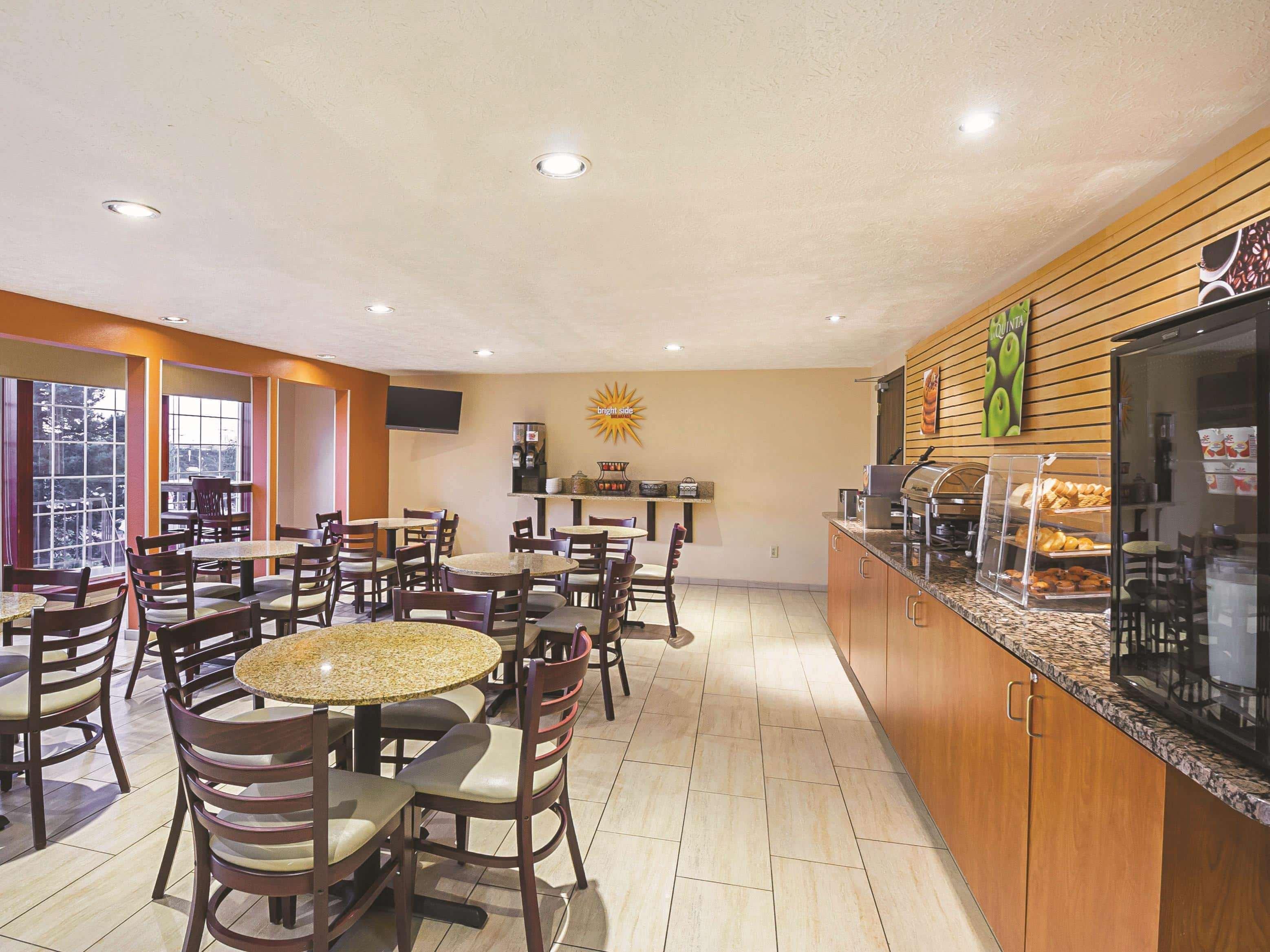 La Quinta By Wyndham Woodburn Hotel Ngoại thất bức ảnh