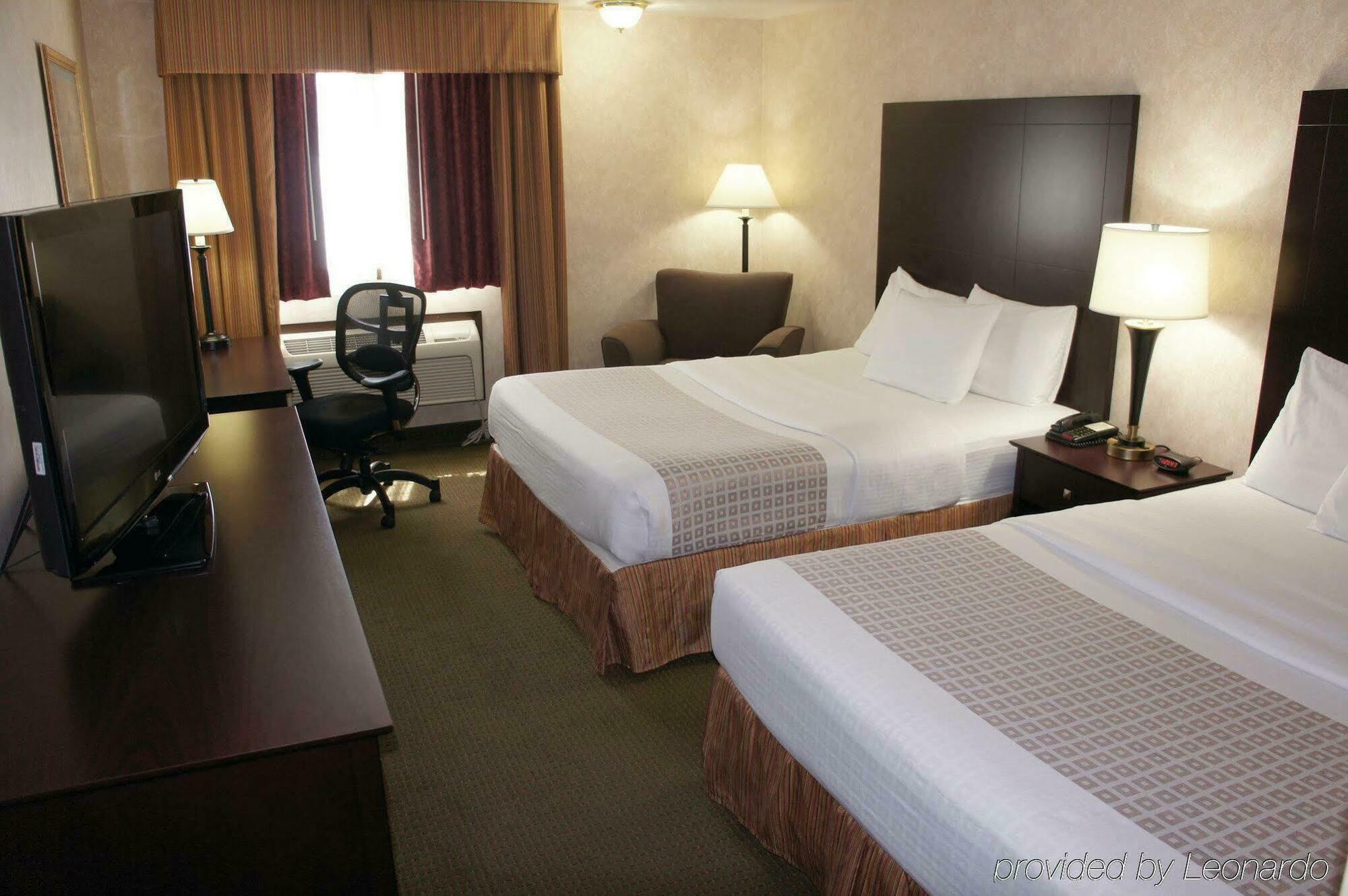 La Quinta By Wyndham Woodburn Hotel Ngoại thất bức ảnh