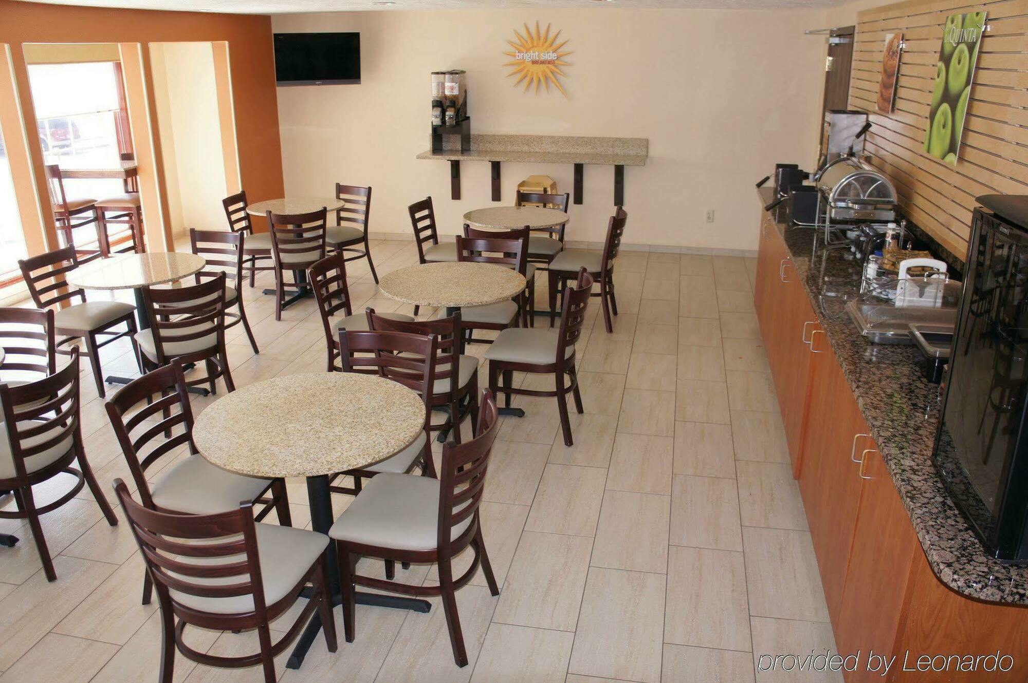 La Quinta By Wyndham Woodburn Hotel Ngoại thất bức ảnh